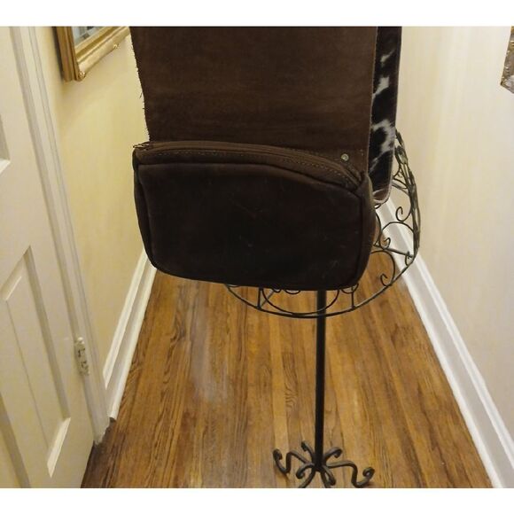 Brown Suede Crossbody Bag with Metal Ring Closure - Picture 6 of 11